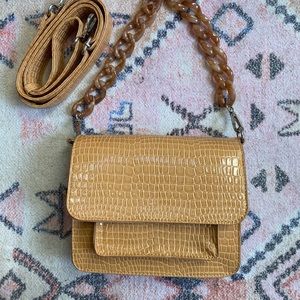 HVISK Coral Bag with Tortoise Chain